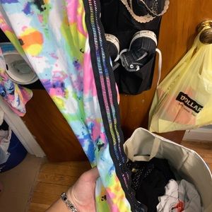 Capri leggings ,no boundaries ,diff colors, size medium girls. Like new